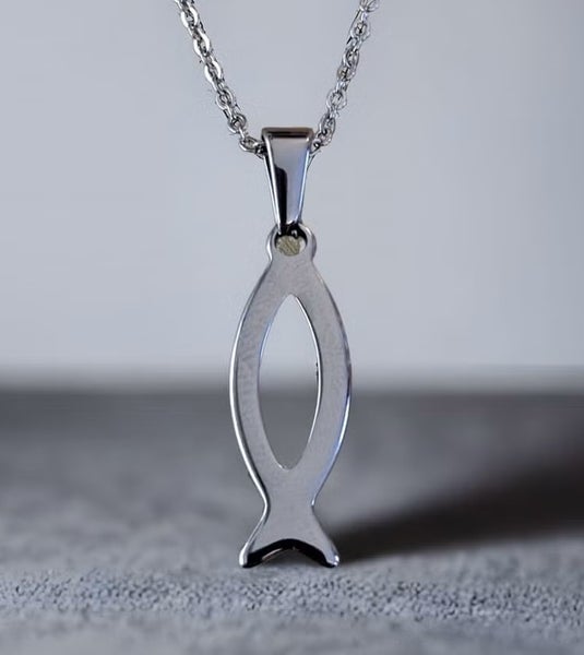 Ikhtys 2cm ter&auml;sriipus ketjussa