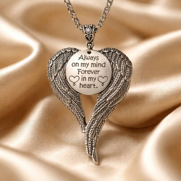 Rakkaus kaipaus kaulakoru