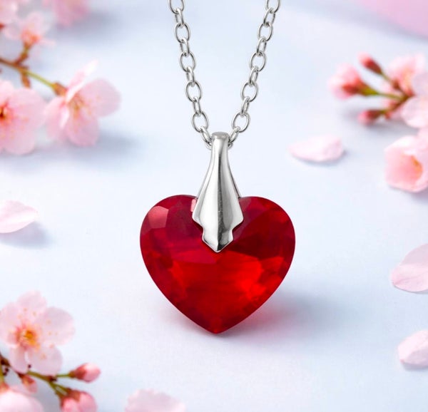 Swarovski 1,5cm kristallisyd&auml;n kaulakoru