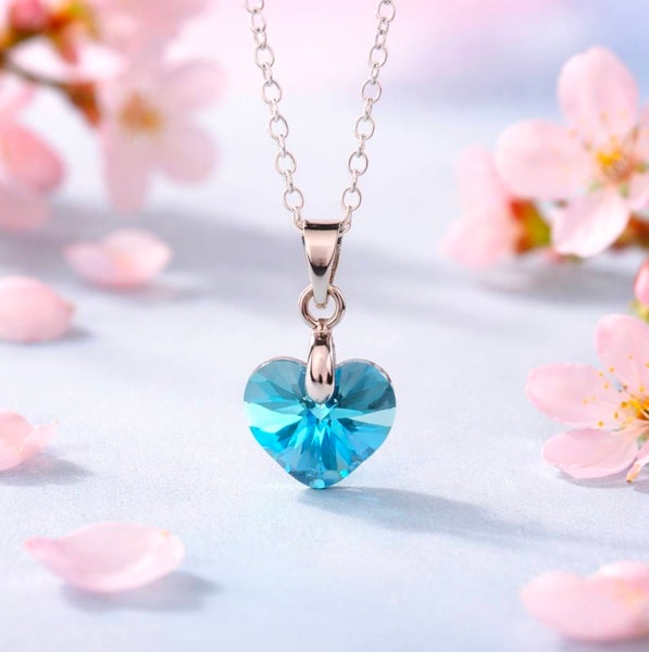 Swarovski 1cm kristallisyd&auml;n kaulakoru