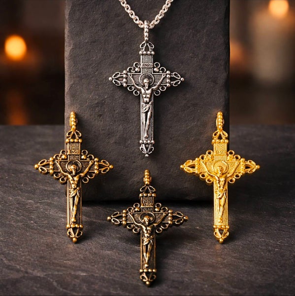 Krusifiksi kaulakoru 4,5cm