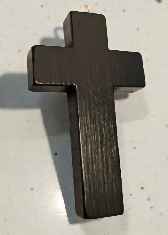 6cm, musta puuristi silmukkaruuvilla