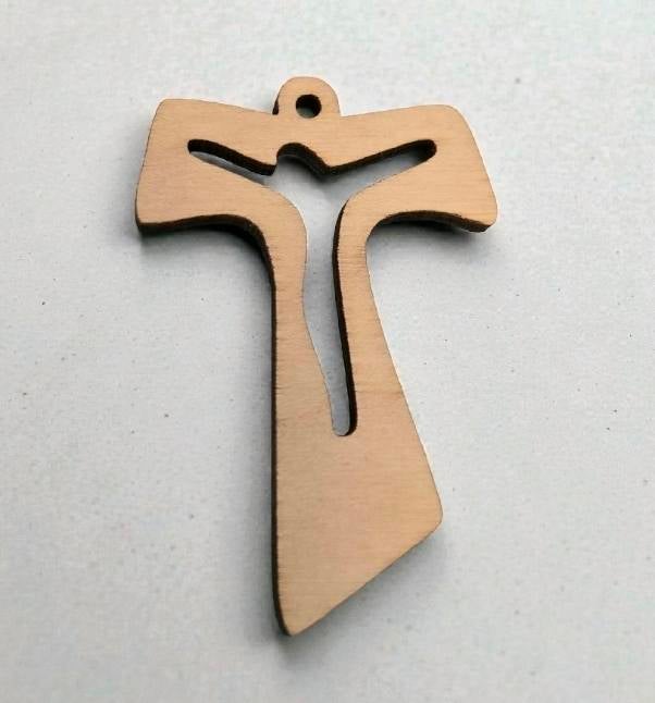 4,5cm, luonnonpuu puukrusifiksi