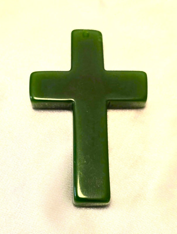 5,5cm tummanvihre&auml; kiviristi