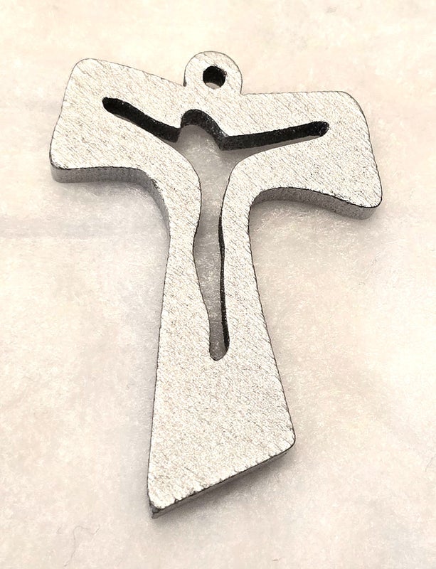 4cm, hopea puukrusifiksi