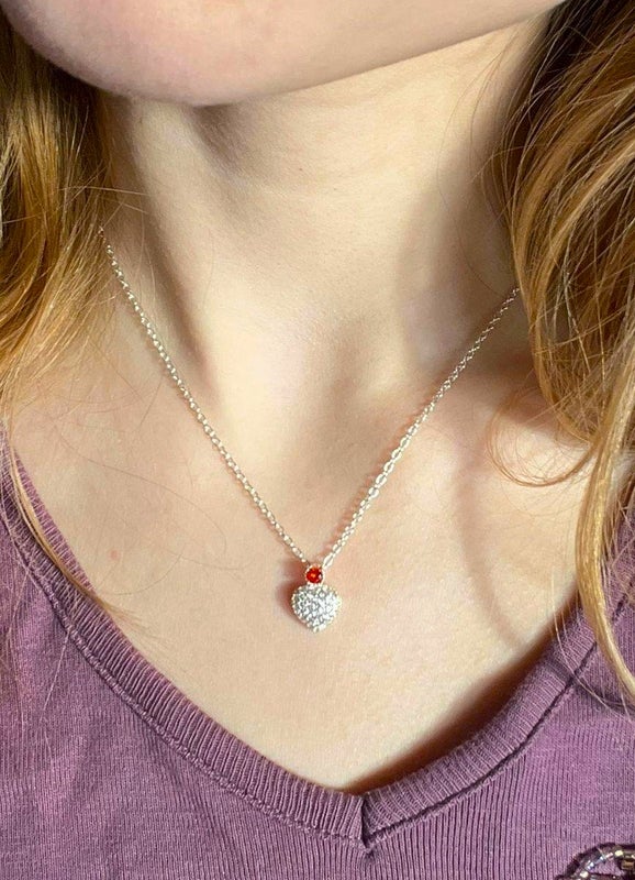 Hopeasyd&auml;n kaulakoru punaisella zirkonialla 1,2cm malin yll&auml;