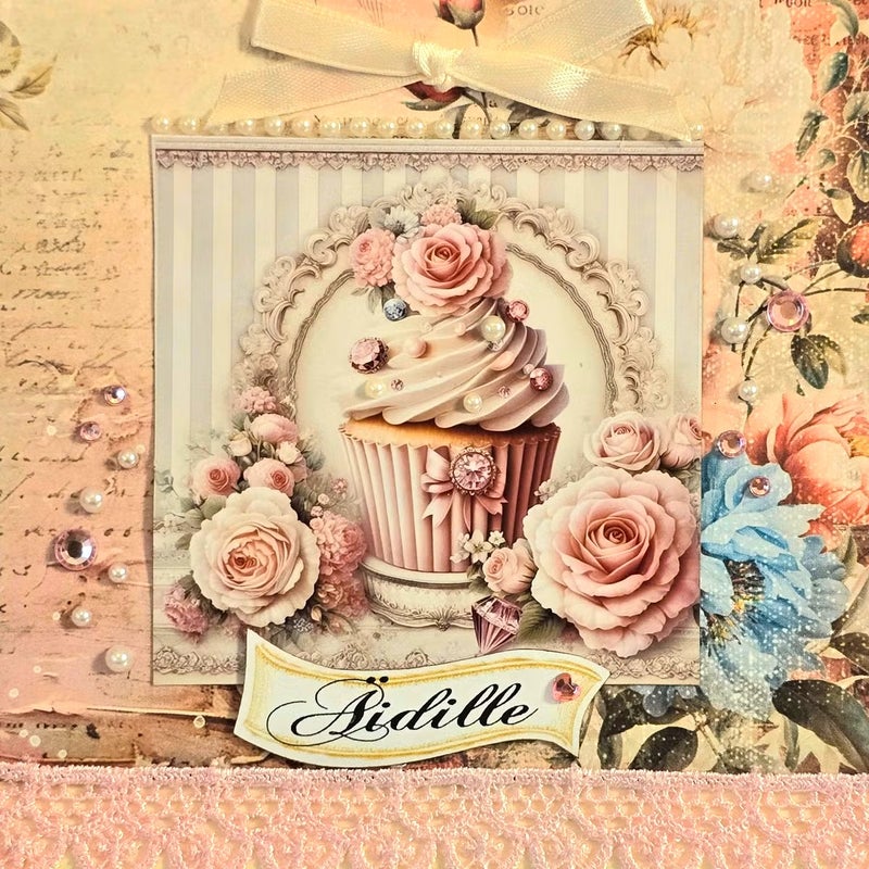 &Auml;idille kuppikakku ja ruusut