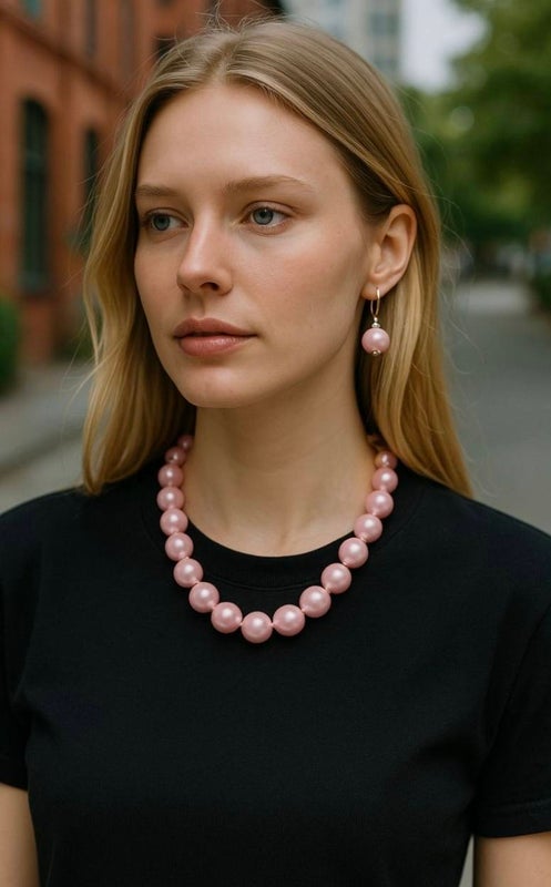 V&auml;rikk&auml;&auml;t puuhelmikorusetit