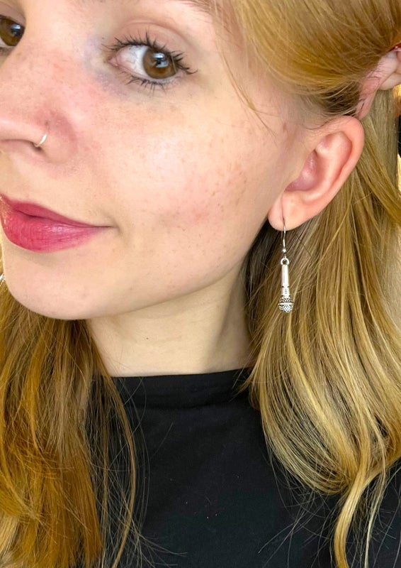 Laulajan valinta 2: MIkrofonin koko 2,5cm mallin yll&auml;