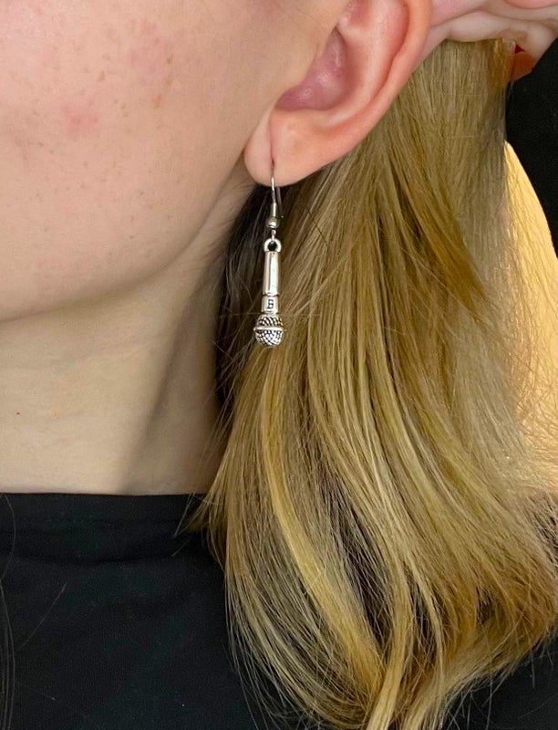 Laulajan valinta 2: MIkrofonin koko 2,5cm mallin yll&auml;