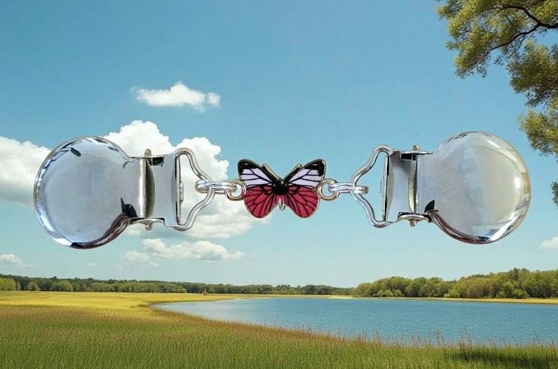 Pieni perhonen punainen