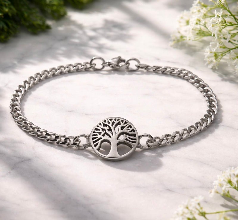 El&auml;m&auml;npuu rannekoru ter&auml;sketjussa