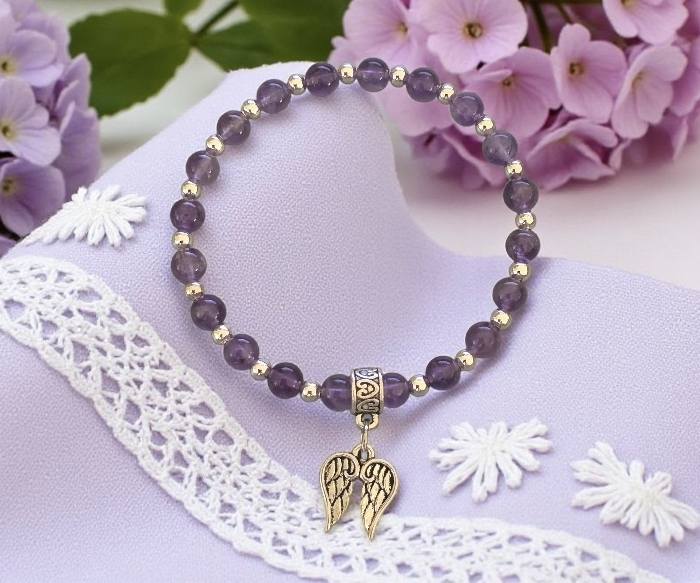 Lila enkelinsiipi rannekoru malli 2