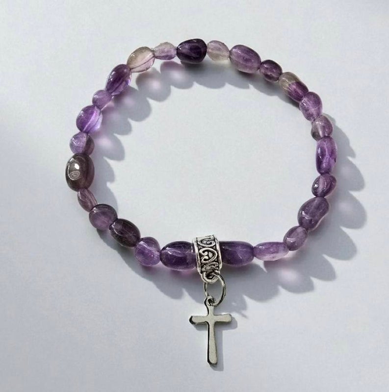 Ametistihelmin rannekoru & rukousnauhat, roikkuva risti. Malli 1