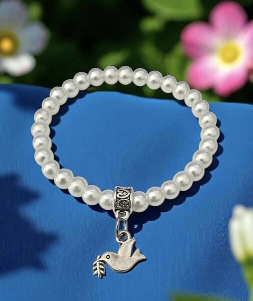 Rauhankyyhky rannekoru